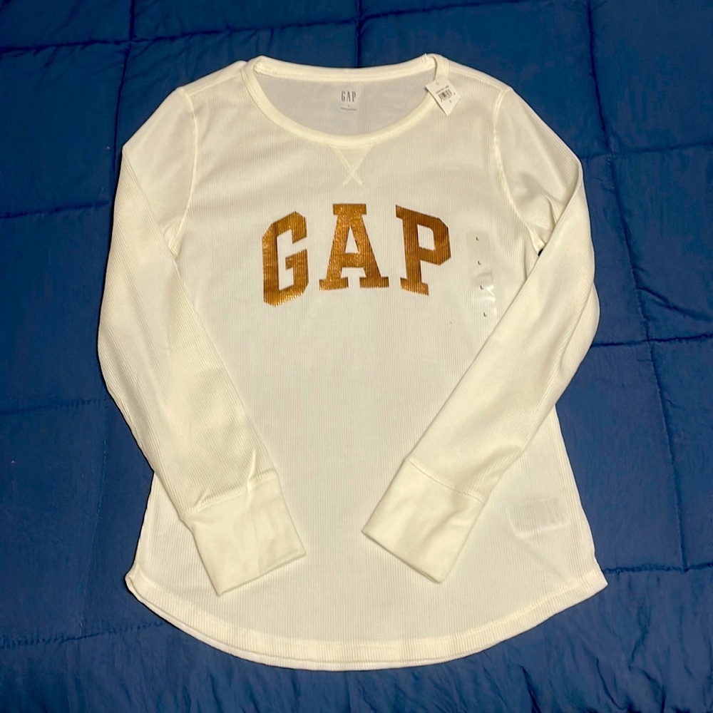 Women’s NWT GAP Thermal Shirt - Size Large